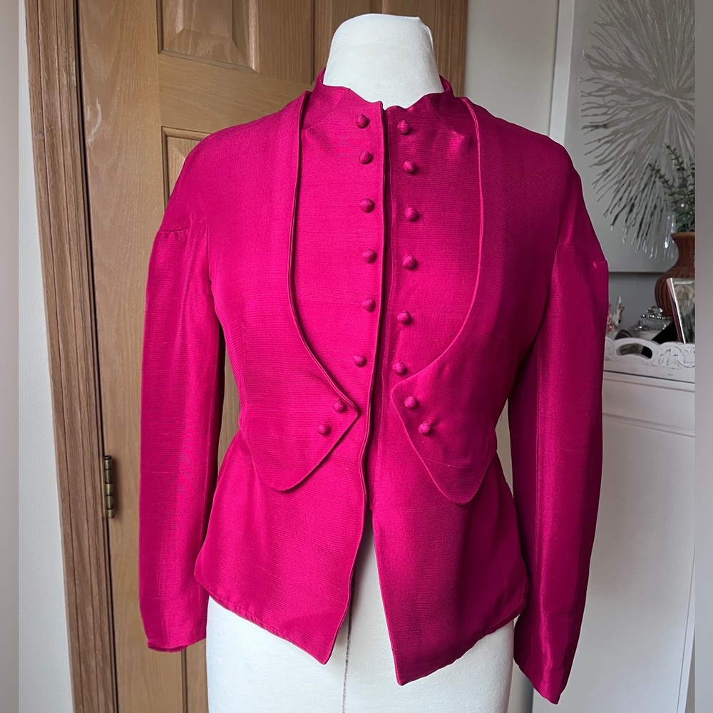 🤍💯Vintage VALENTINO Fuchsia Hot Pink Raw Silk Button Detail Fitted Jacket 10